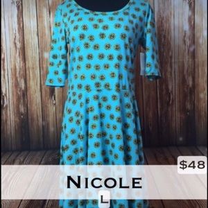 LuLaRoe Nicole Dress